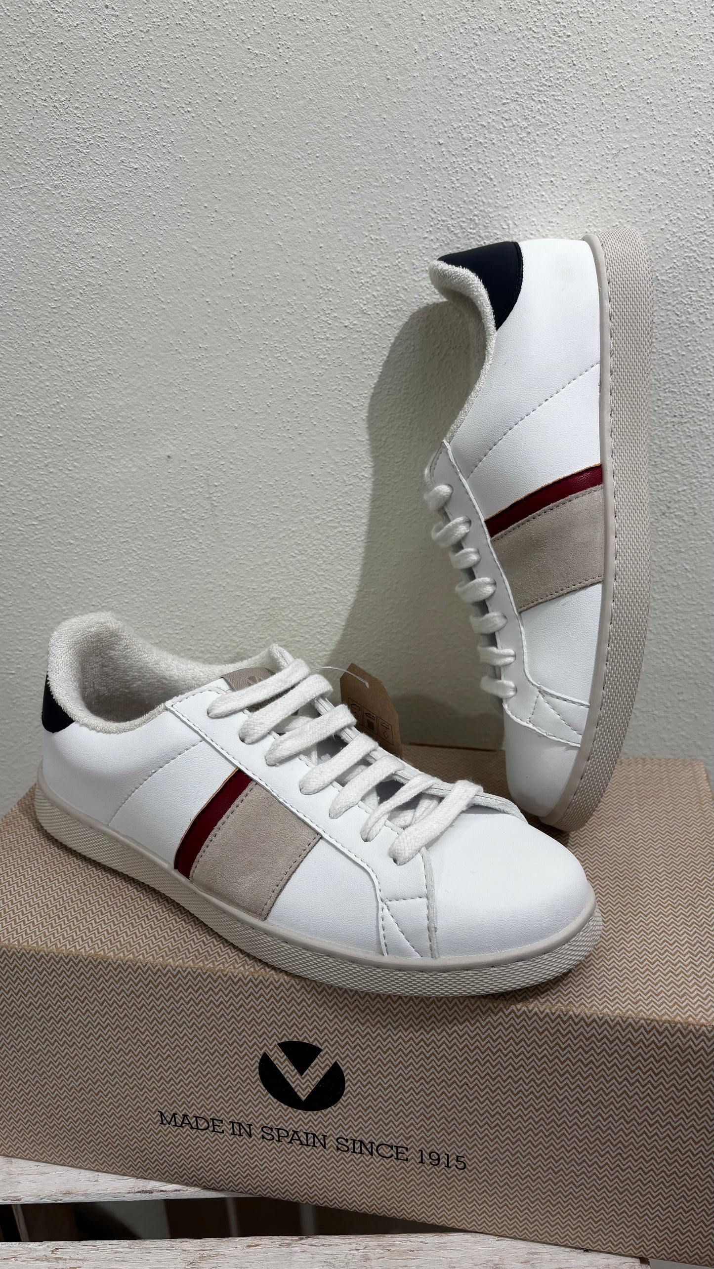 Victoria mostanza 142