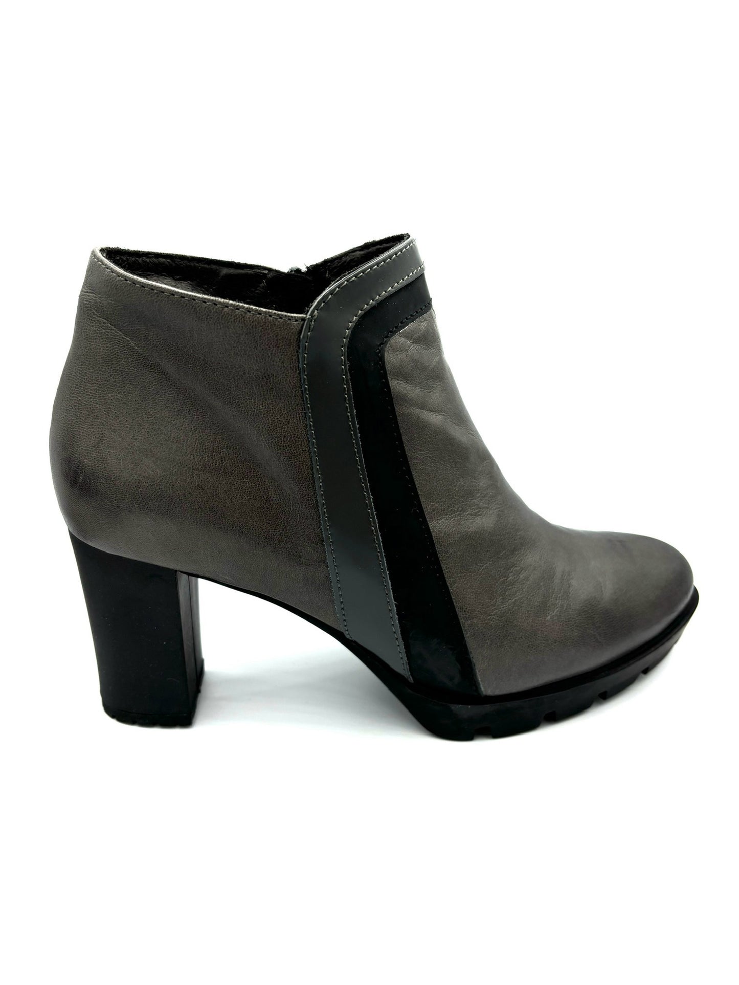 Stivaletto con tacco Gaja