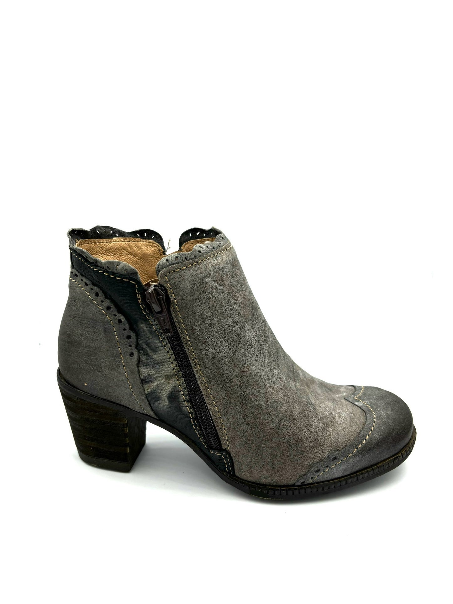 Stivaletto con tacco Clocharme