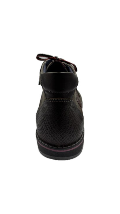 Scarpa stringata Fluchos