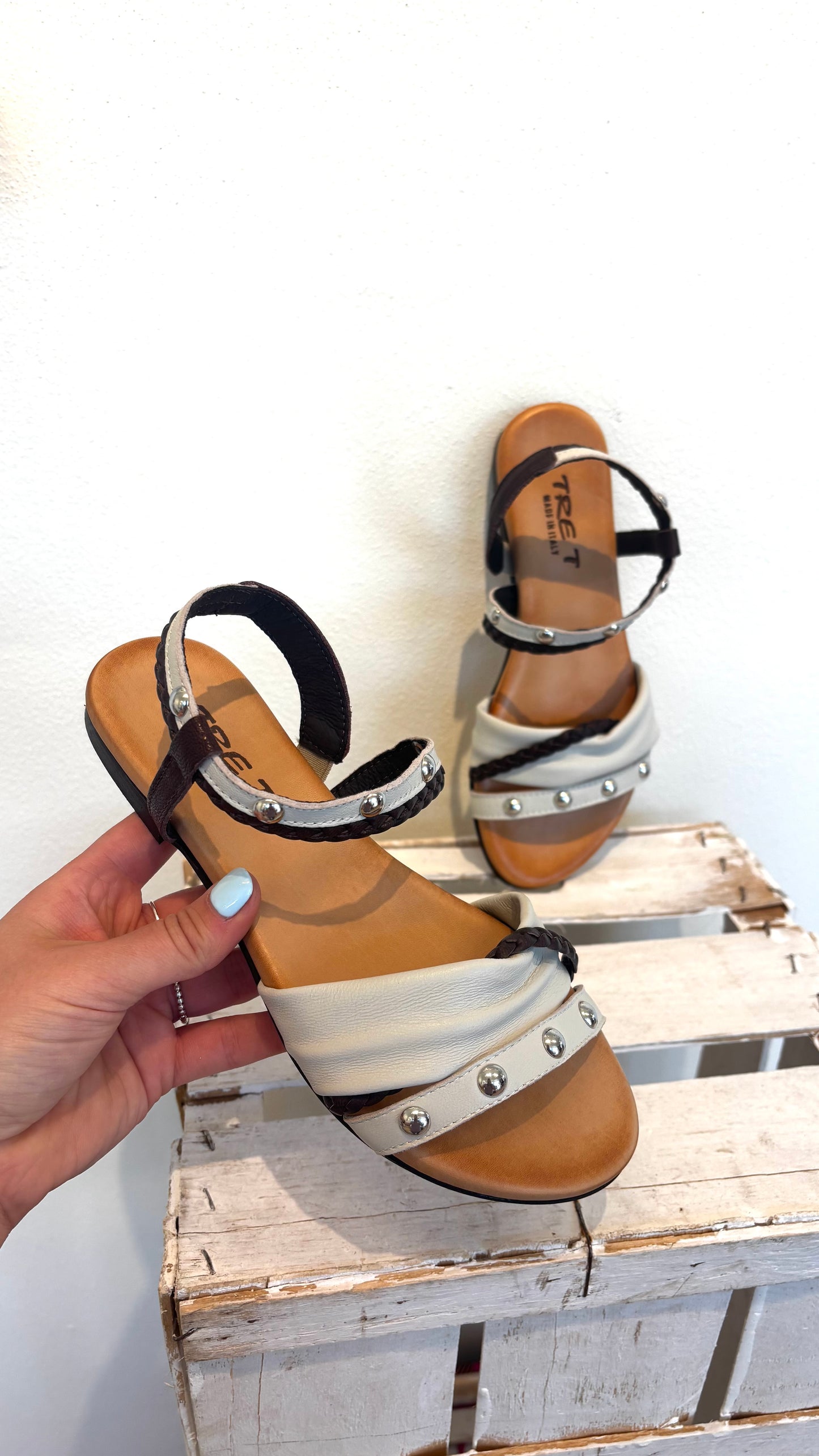 LATIKA borchie | 1085