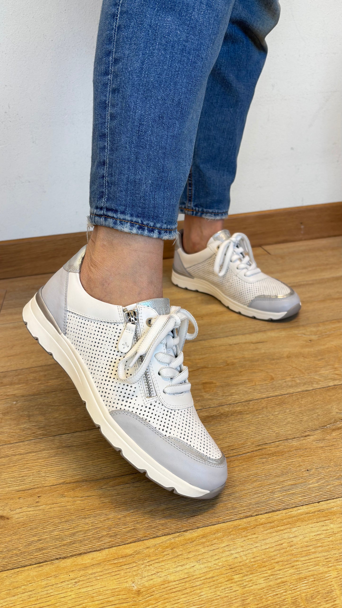 Jana vegan white blue | 1008