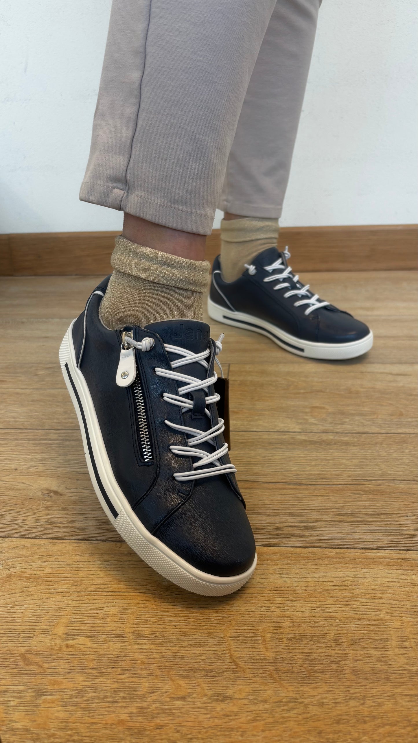 Jana 100% vegan calzata H