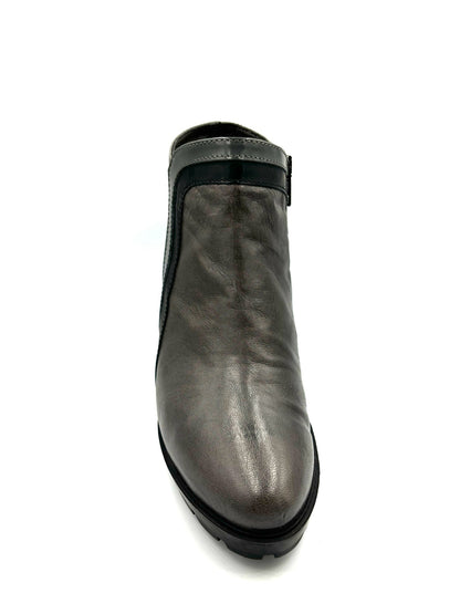 Stivaletto con tacco Gaja