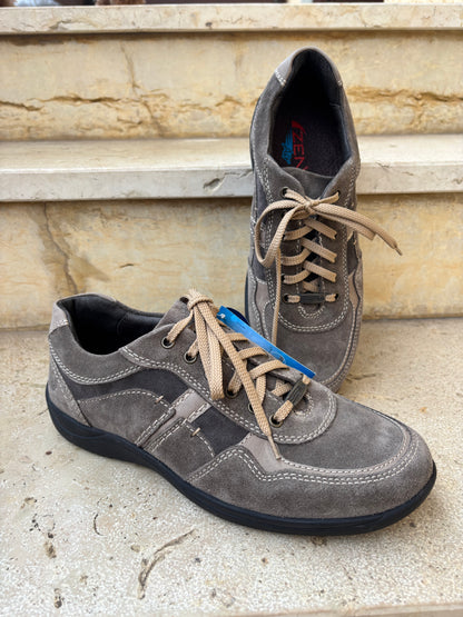 Scarpa stringata Zen